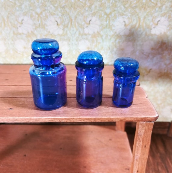 2 Blue Round Canister//Cookie Jar with removable lid Dollhouse miniatures
