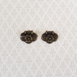 Dollhouse Miniature Trunk Lock 2 Sets Antique Brass Style 1:12 Scale Accessory