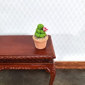 Dollhouse Cactus Flowering Plant Terra Cotta Planter Pot 1:12 Scale Miniature Decor