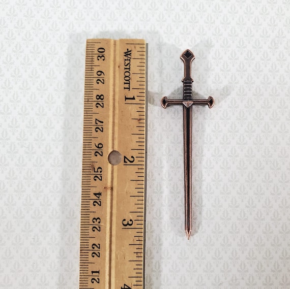 ミニチュア両手剣 金属製 ブロンズ仕上げ 1:12スケール 武器 8 cm