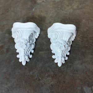 Dollhouse Miniature Corbels Large White Resin 4.3 cm 1:12 Scale Set of 2