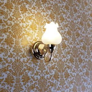 Dollhouse Miniature Battery Wall Light Single Tulip Sconce 1:12 Scale