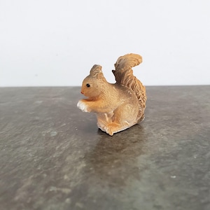 Miniature Squirrel Large 1:12 Scale Dollhouse