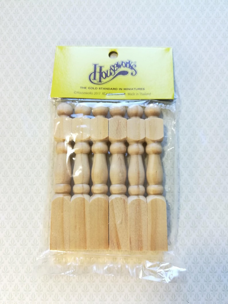 Dollhouse Miniature Newel Posts Large 1:12 Scale for Stairs 3 1/2" Tall HW7012 zdjęcie 1