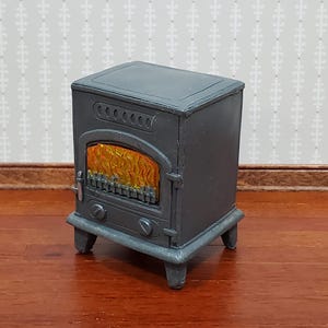 Dollhouse Wood Burning Stove Vintage Style 1:12 Scale Hole for Light