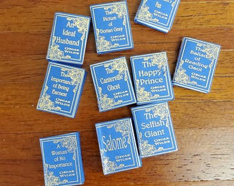Dollhouse Miniature Book Set x10 Oscar Wilde 1:12 Scale (blank inside)