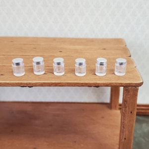 Puppenhaus-Miniaturgläser für Gewürze oder Babynahrung mit Deckel, 6 Stück, Maßstab 1:12