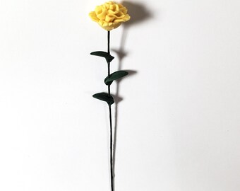 Dollhouse Yellow Carnation Single Stem with Foliage 1:12 Scale Miniature