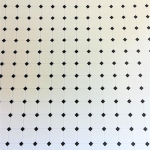 Bodenfliesen 1:12 für Küche oder Bad im Puppenhausstil (weiß mit schwarzen Rauten)
