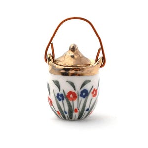 Dollhouse Miniature Biscuit Barrel Jar Ceramic with Removable Lid 1:12 Scale Kitchen Accessory