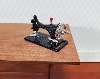 Dollhouse Sewing Machine Vintage Style Metal 1:12 Scale Miniature Black Silver