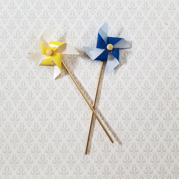 Dollhouse Toy Pinwheels Set of 2 Garden Windmills 1:12 Scale Miniatures
