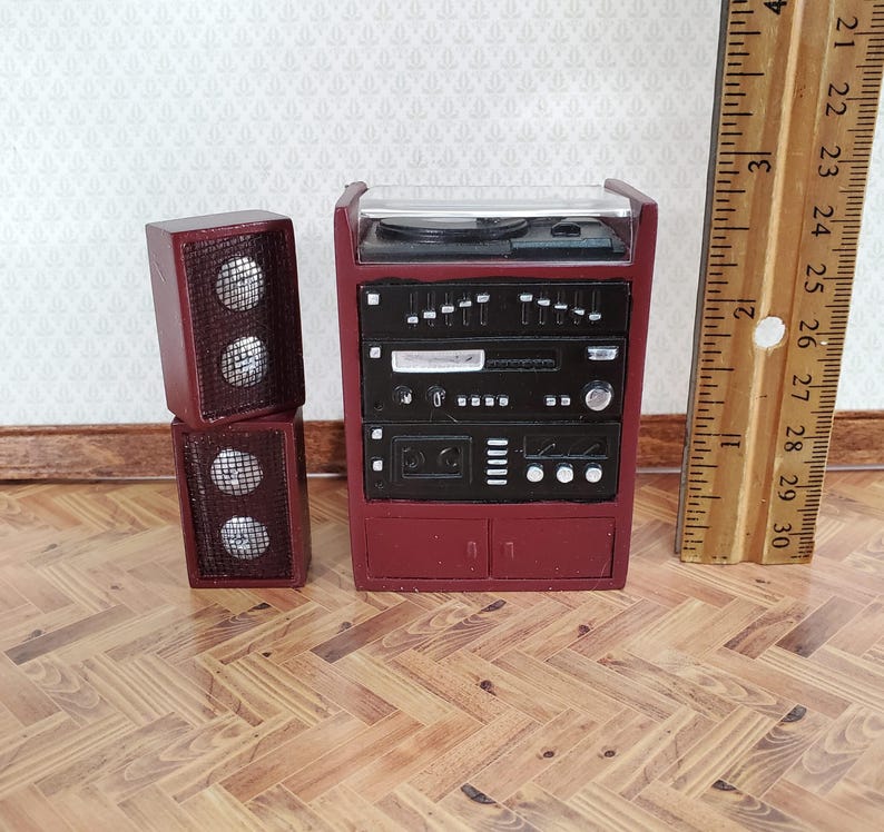 Dollhouse Stereo System with Turntable Record Player Retro Style 1:12 Scale Resin image 6
