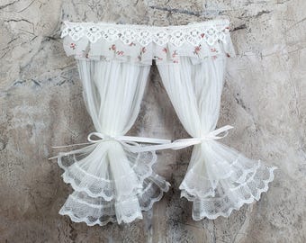 Dollhouse Lace Curtains Cream with Pink Floral Valance 1:12 Scale 5" W x 6" L