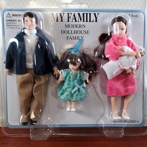 Dollhouse Modern Family Dolls Dad Mom Daughter Baby Poseable 1:12 Scale Removable Clothes image 3