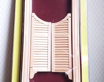 Dollhouse Miniature Old West Saloon Bar Door Split 1:12 Scale by Houseworks 6029