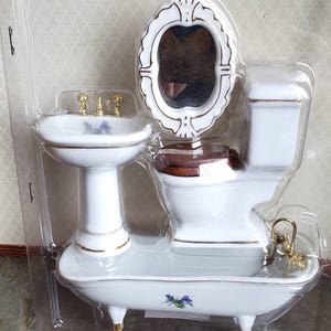 Dollhouse Miniature Bathroom Set Tub Toilet Sink White Purple Flower 1:12 Scale
