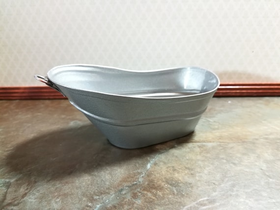 metal baby bathtub