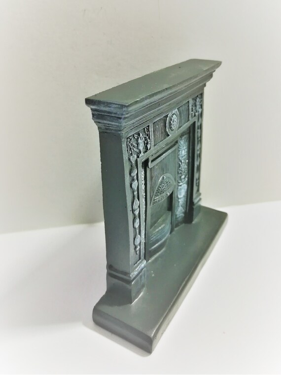 Dollhouse Miniature Fireplace Victorian Small Bedroom Resin Cast Iron Look 1 12 Scale