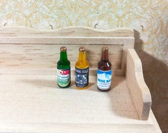 Cassa In Miniatura Crazy Distillery &ndash; 1:12 Per Casa Delle Bambole &ndash; Scotch, Vino, Birra