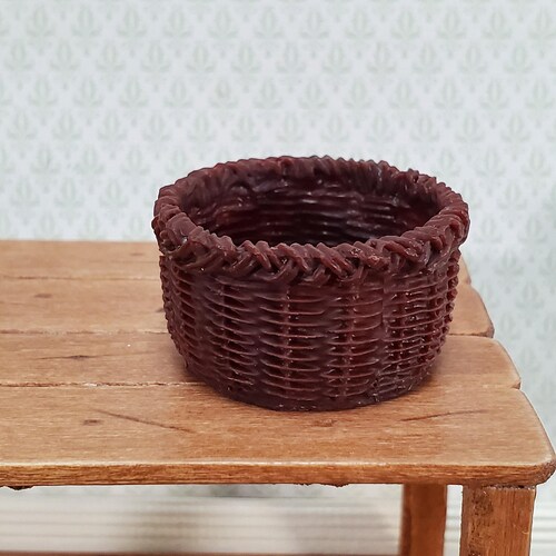Dollhouse Basket Large Round Brown Detailed 1:12 Scale Miniature