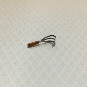 Dollhouse Miniature Hand Cultivator Sir Thomas Thumb 1:12 Scale Garden Tool Rake