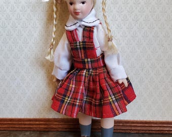 Melody Jane Dollhouse Miniature - Porcelain Lady In Apron & Curlers (1:12 Scale Figure With Stand) - View #9