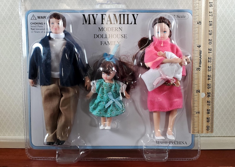 Dollhouse Modern Family Dolls Dad Mom Daughter Baby Poseable 1:12 Scale Removable Clothes image 4