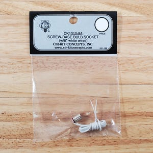 Dollhouse Screw Base Bulb Socket with Lead Wire 1:12 Scale White 8" Wire