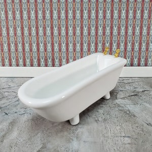 Dollhouse Miniatures Metal Bath Tub, 1:12 Scale, Dollhouse Bath, Miniature  Bathtub 