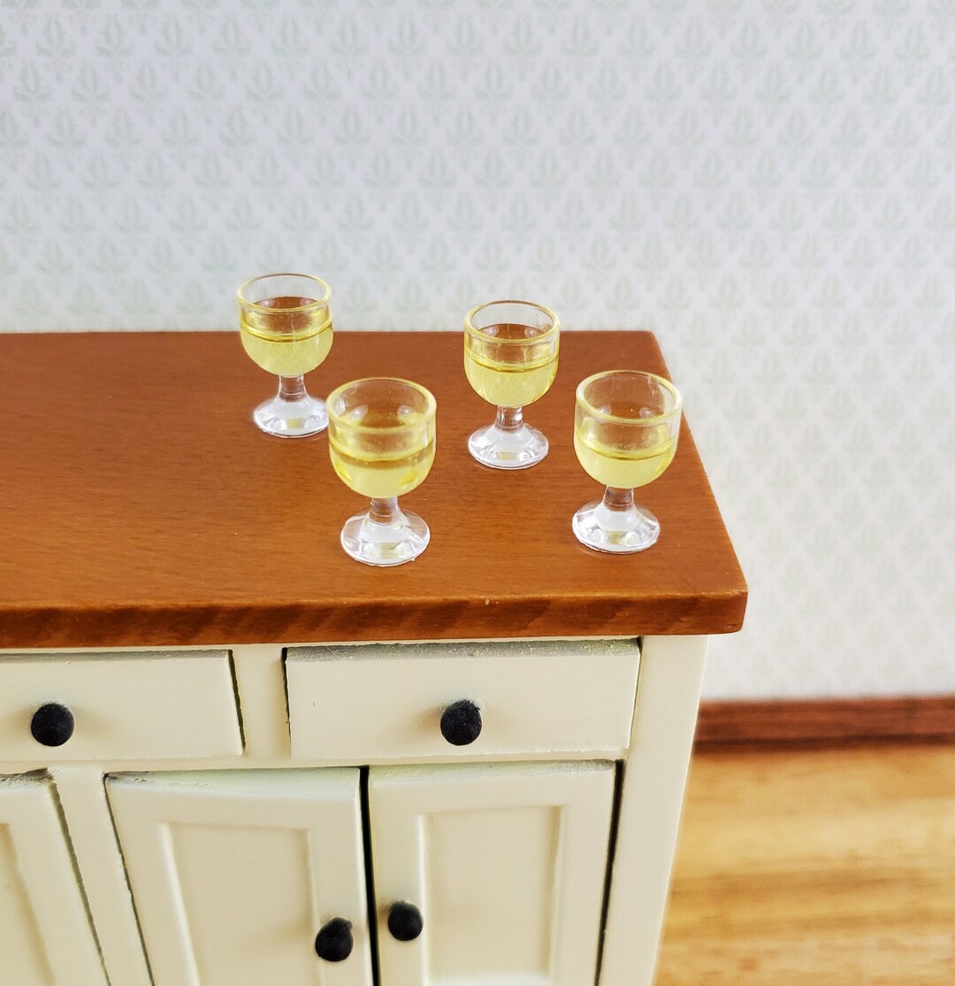 Dollhouse White Wine Glasses Filled Set of 4 1:12 Scale Plastic - Etsy