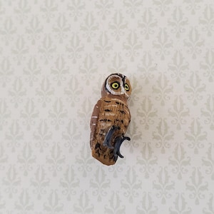 Dollhouse Tiny Owl Cast Resin 1:12 Scale Bird 3/4&quot; tall Miniature