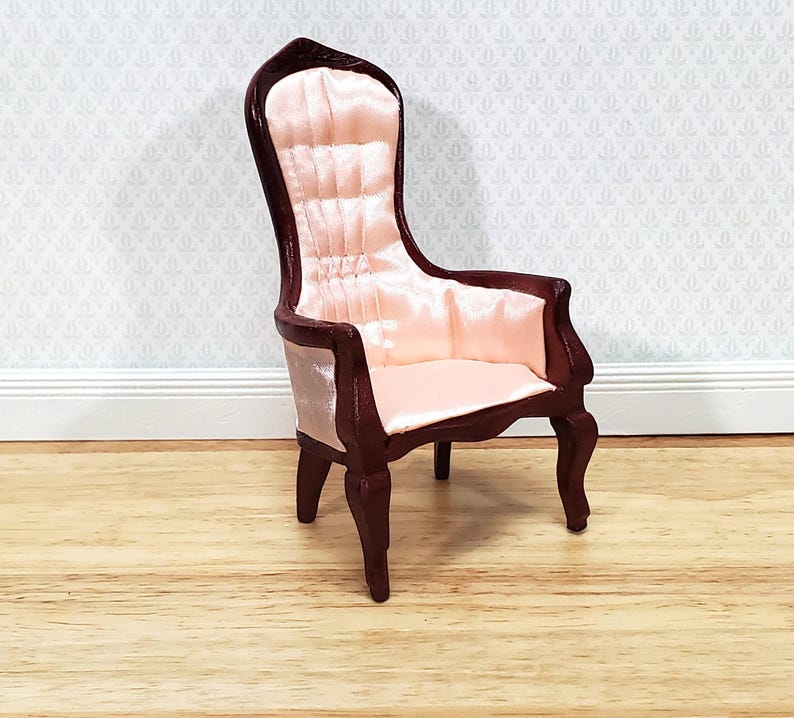 Dollhouse Gentlemen's Chair Victorian Pink & Mahogany Finish 1:12 Scale Miniature Furniture immagine 1