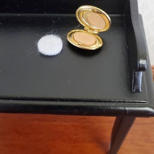 Dollhouse Miniature Compact Clasp Make-Up Container 1:6 Scale