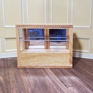 Dollhouse Tall Display Counter for Bakery Store or Shop 1:12 Scale Light Oak