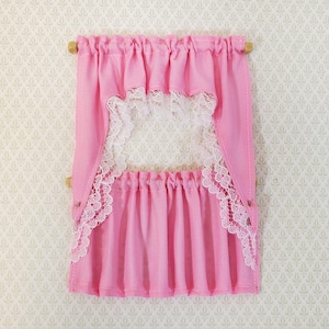 Dollhouse Curtains Cafe Style PINK with White Lace Wood Curtain Rod 1:12 Scale