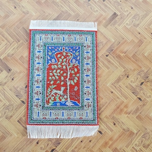 Dollhouse Rug Small Red Blue with Tree & Deer Fringe 5&quot; x 3&quot; 1:12 Scale Miniatures