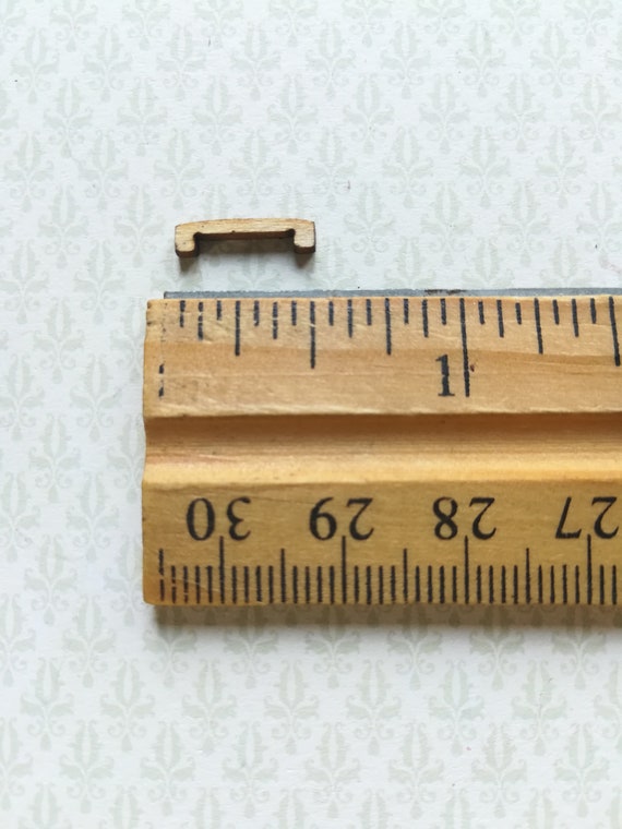 Dollhouse Miniature Small Wood Knobs Or Drawer Pulls 18 Pieces 1