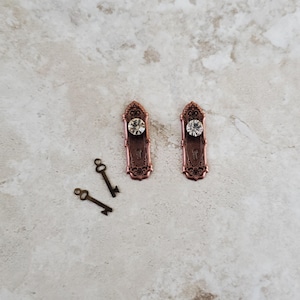 Dollhouse Miniature Doorknobs Bronze Fancy Crystal Knobs Metal 1:12 Scale CLA05697