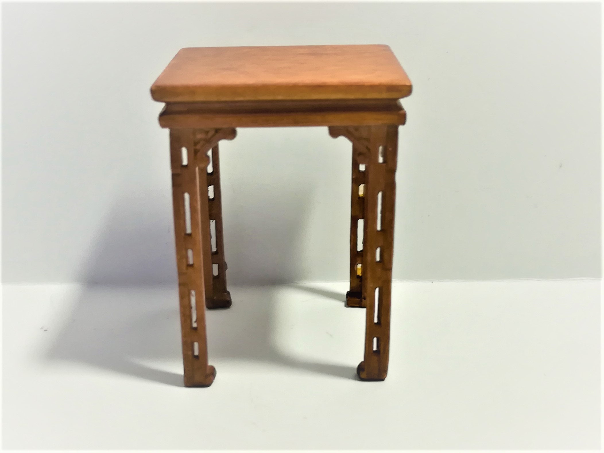 CHIPPENDALE END TABLE WALNUT DOLLHOUSE FURNITURE MINIATURES