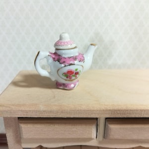 Dollhouse Miniature Ceramic Fancy Pink & White Teapot with Removable Lid 1:12 Scale