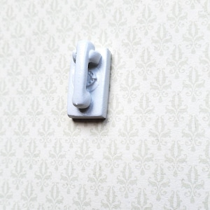 Puppenhaus Miniatur Wand Telefon 1:12 Modern Schnurgebundenes Wand Telefon mit Druckknopf
