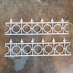 Dollhouse Miniature Fence Railing Widow&#39;s Walk x2 White Victorian Garden 1:12 Scale
