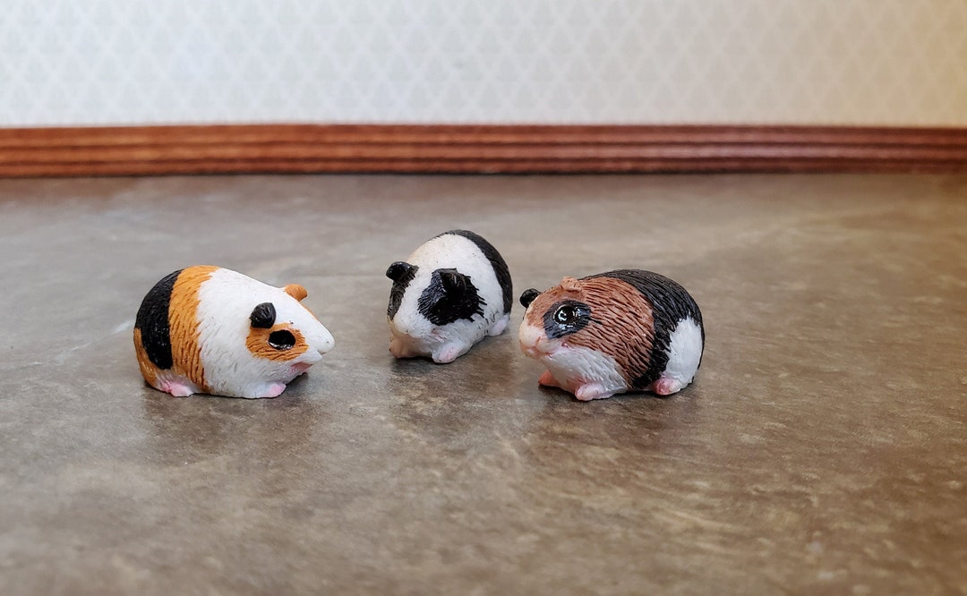 Dollhouse Miniature Guinea Pigs Set of 3 112 Scale Pet Black White