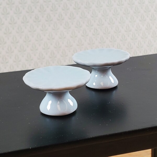 Dollhouse Cake Stands Plates Set of 2 Ceramic White 1:12 Scale Miniatures