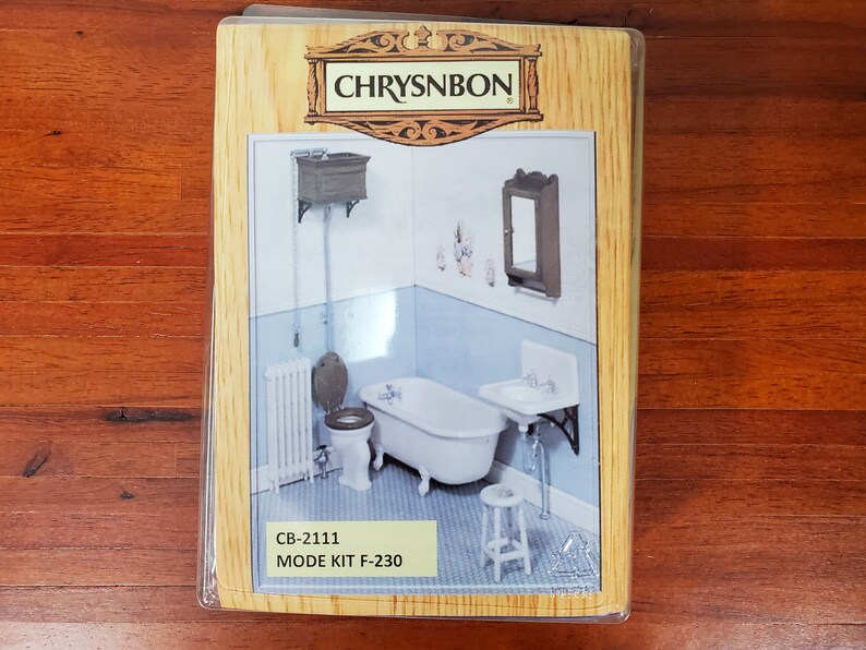 Accessori Per Dollhouse Kit Bagno Vittoriano In Miniatura 1:12 Per Case Delle Bambole - Chrysnbon CB2111, Fai Da Te Miniature Bagno Vittoriano 1:12 Chrysnbon CB2111 Da Montare