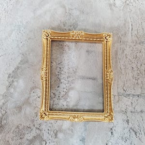 Miniature Picture Frame Gold for Paintings Medium Size 1:12 Scale Dollhouse
