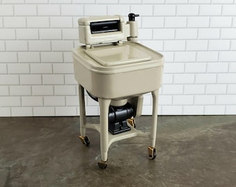 Dollhouse Miniature Wringer Washer Maytag Vintage Style 1920s 1:12 Scale