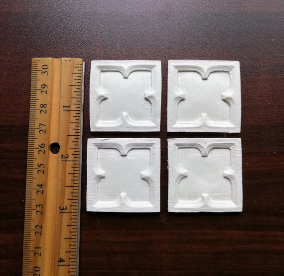 Dollhouse Miniature Small Wood Finial Architectural Ornament 12 Pieces 1:12 3//8/"