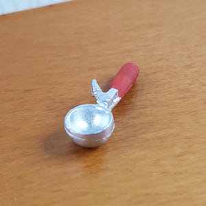 Dollhouse Ice Cream Scoop Metal 1:12 Scale Kitchen Accessory